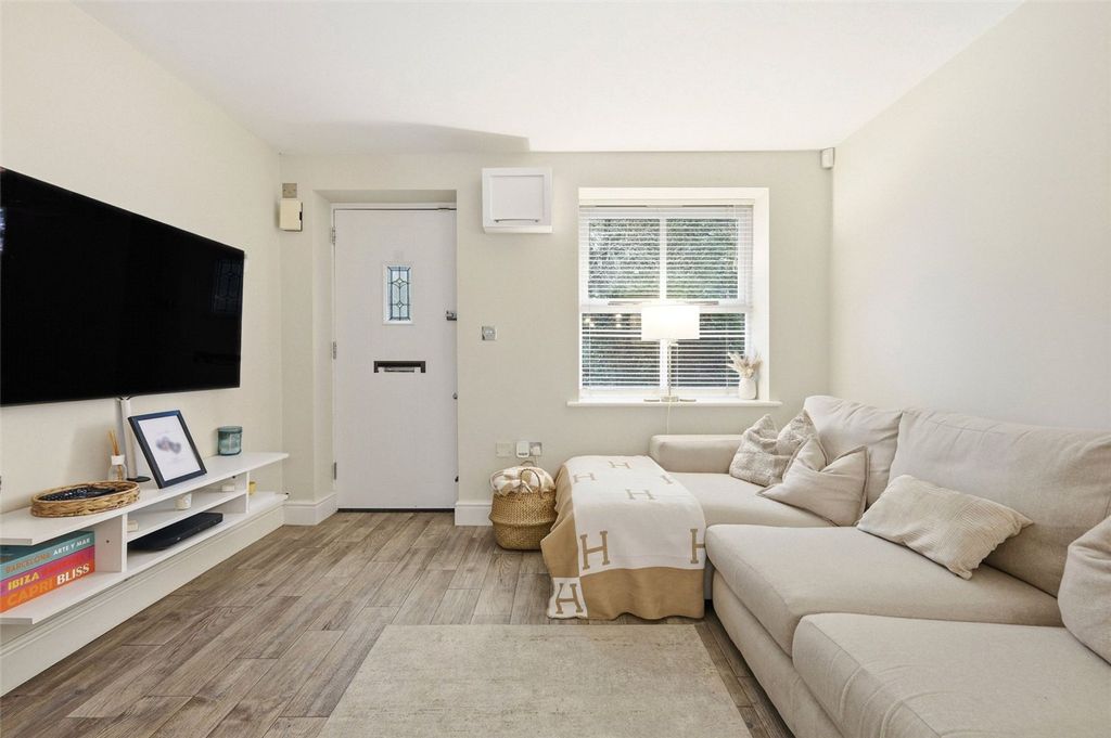 Property photo 2 of 19 Picture No. 06