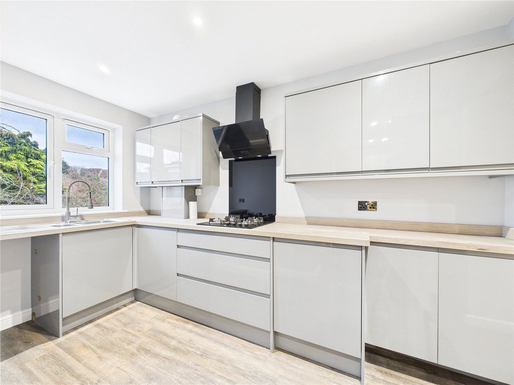 Property photo 1 of 21 Picture No. 35