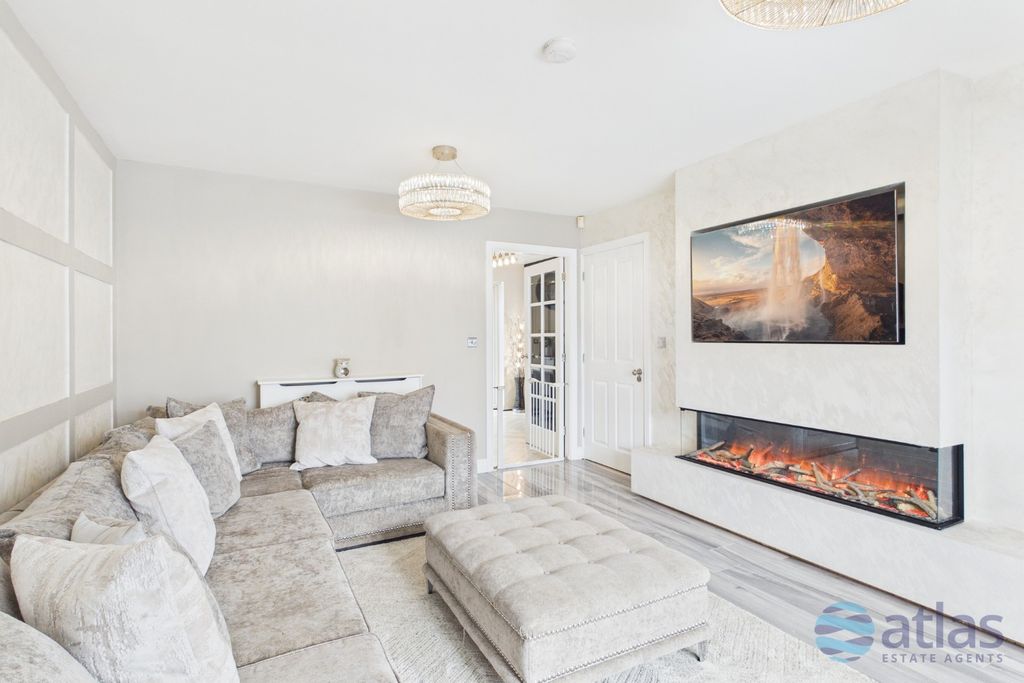 Property photo 2 of 20 Reception Room