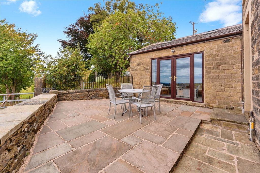 Additional image 23 of 4 bed detached house for saleGrains Road, Shaw, Oldham, Greater Manchester OL2