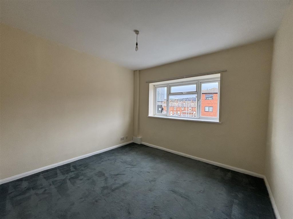 Additional image 4 of 2 bed flat to rentWrexham Street, Mold CH7