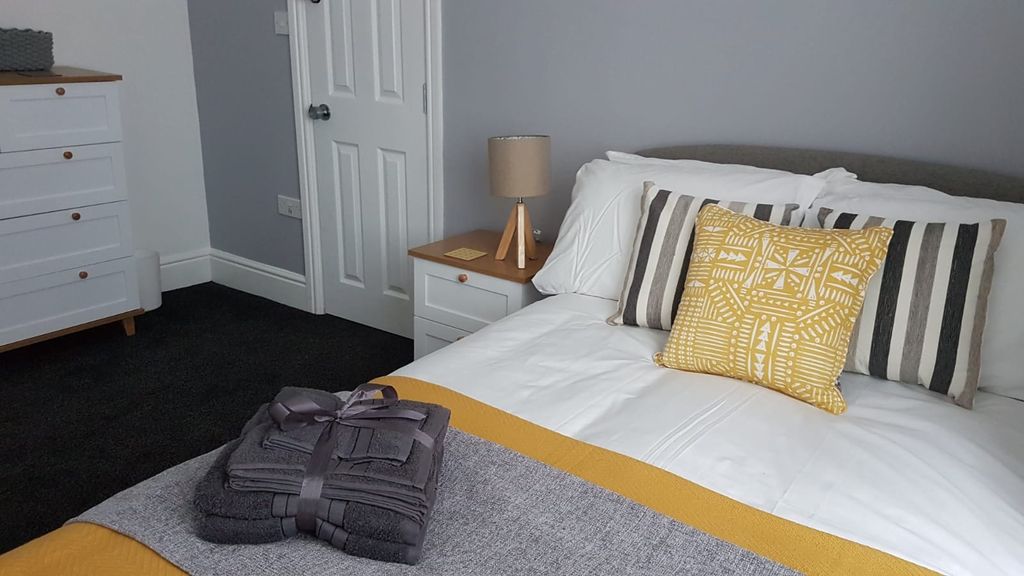 Property photo 1 of 17 Room 3 - Double Shared