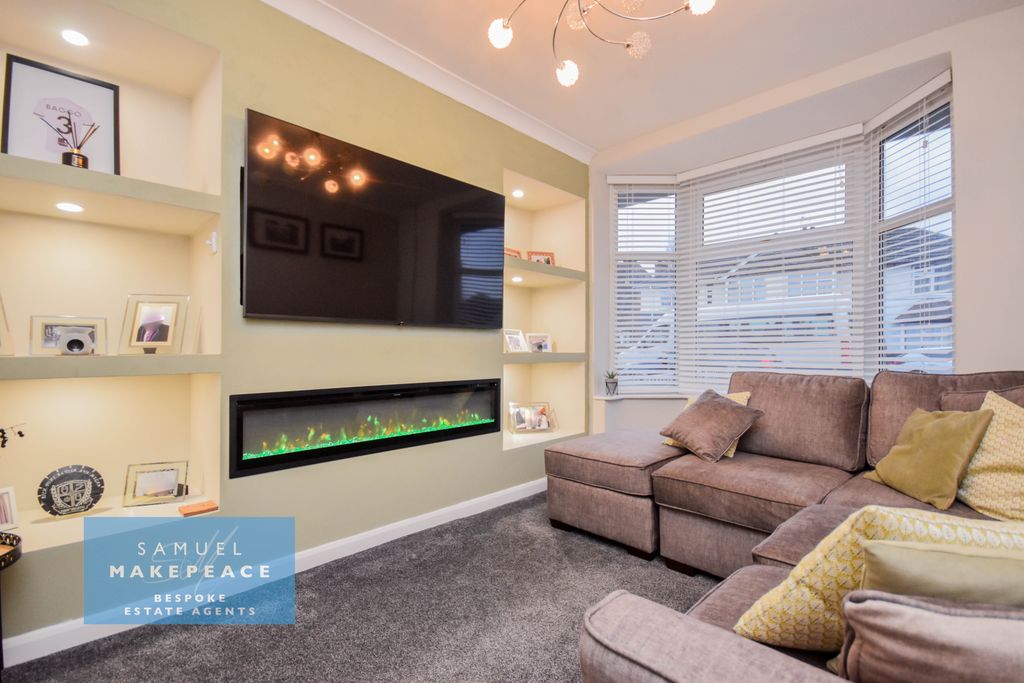 Property photo 2 of 20 Gallery