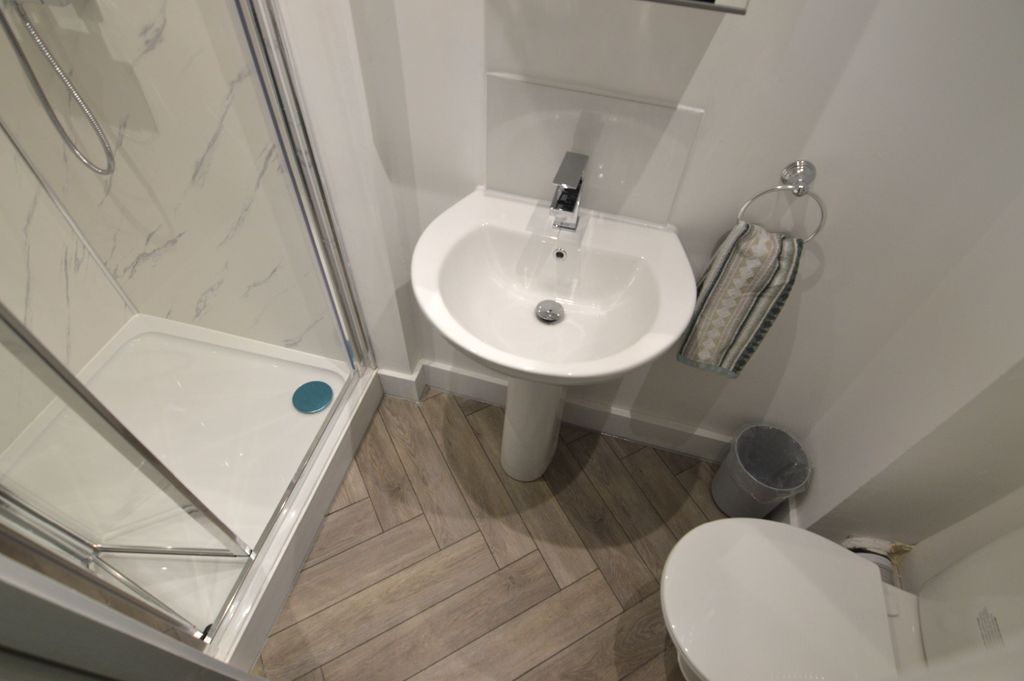 Additional image 15 of Room to rentChantry Lane, Grimsby DN31