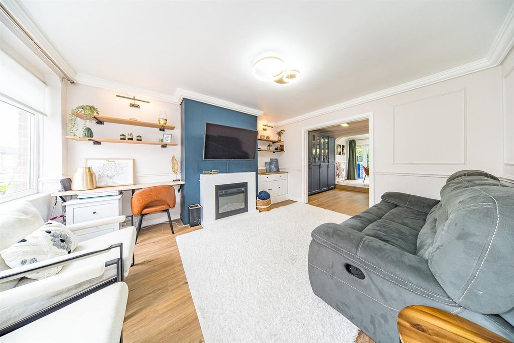 Property photo 2 of 29 2-Cartmel-Drive-9.Jpg