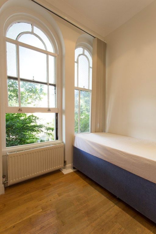 Property photo 3 of 4