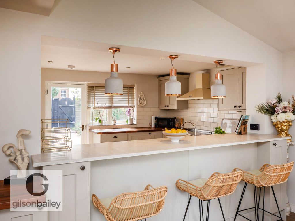 Property photo 2 of 25