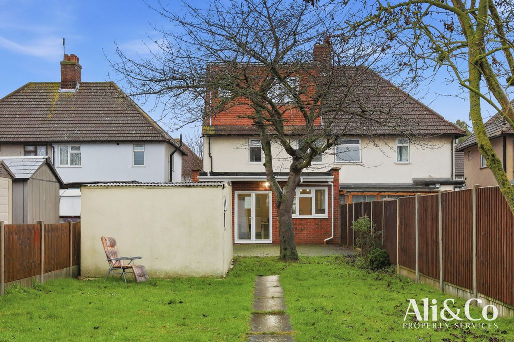 Property photo 2 of 25