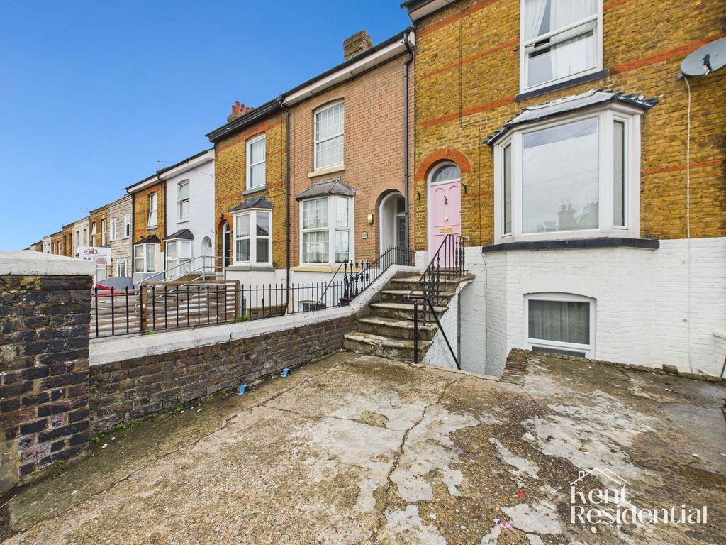 Property photo 1 of 34