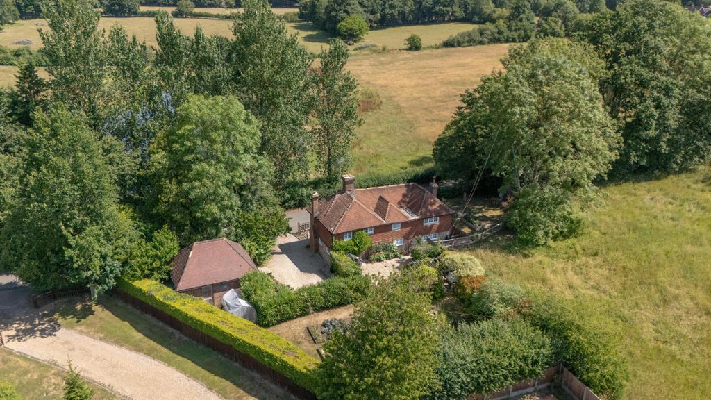 Property photo 3 of 39