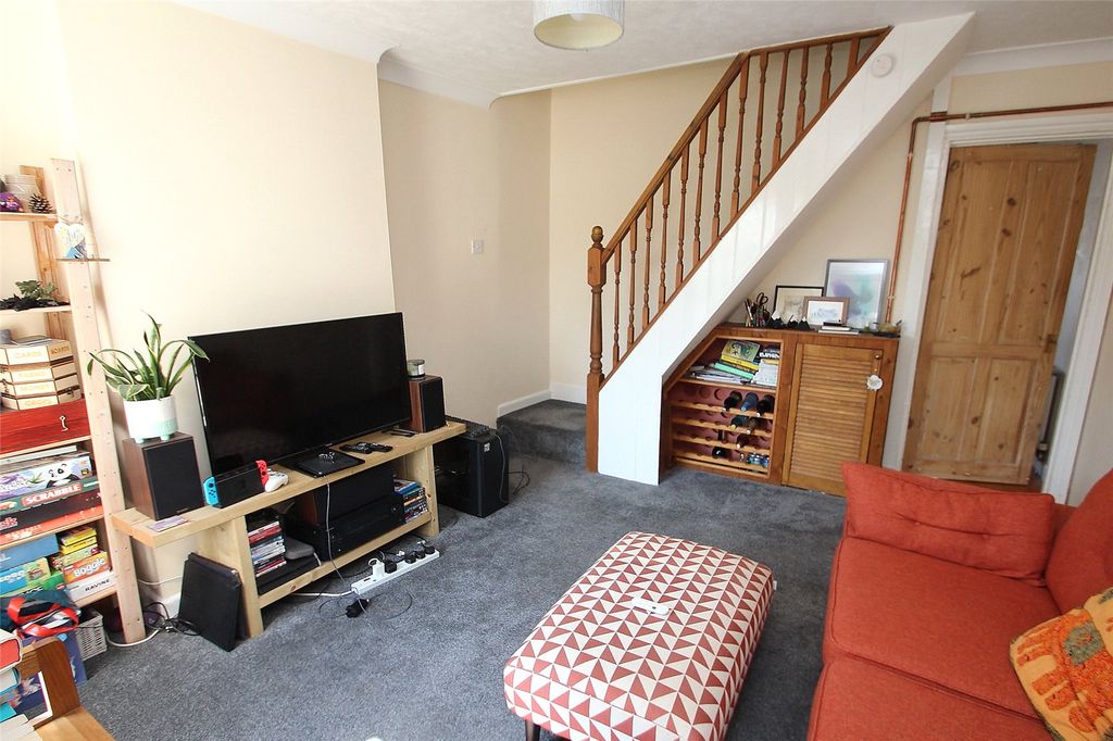 Property photo 2 of 10 Picture No. 05