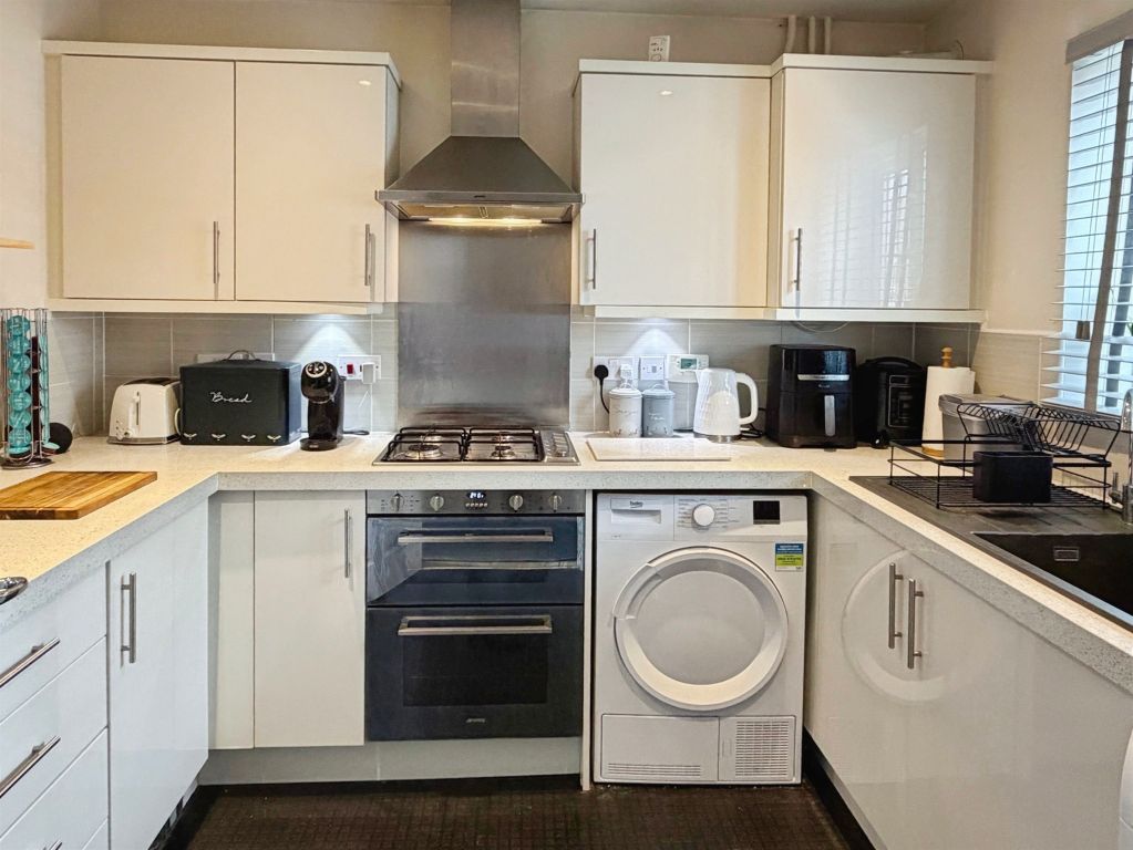 Property photo 2 of 13