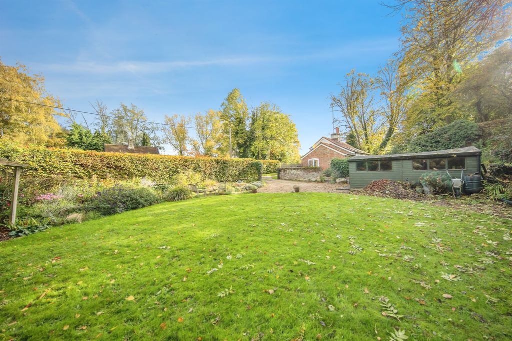 Property photo 3 of 24