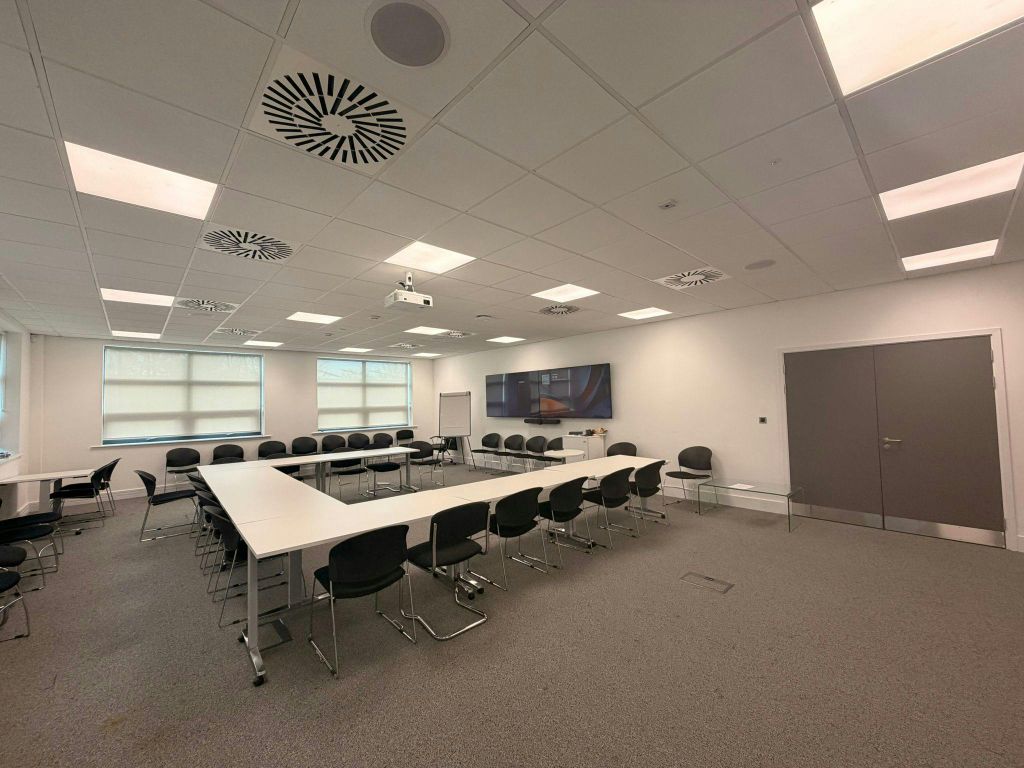 Property photo 2 of 24 139B98Db-4Cb1-4d8E-9Dd3-52d41E739Ec8.Jpg