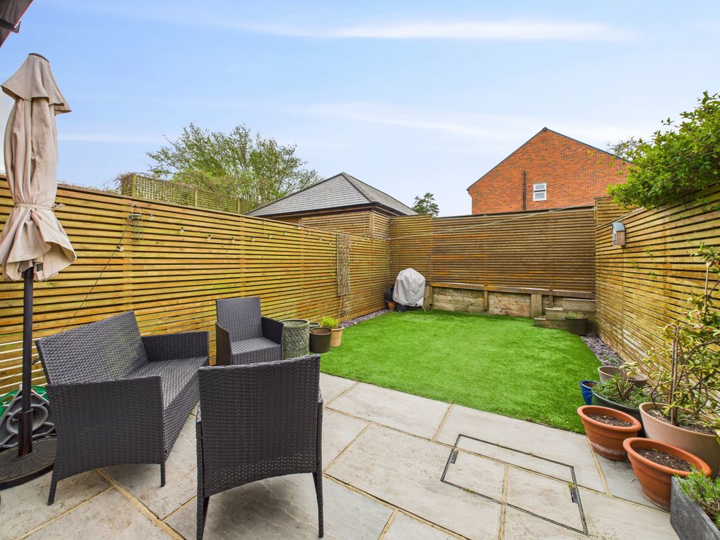 Property photo 3 of 15 Cam02909G0-Pr0381-Still006