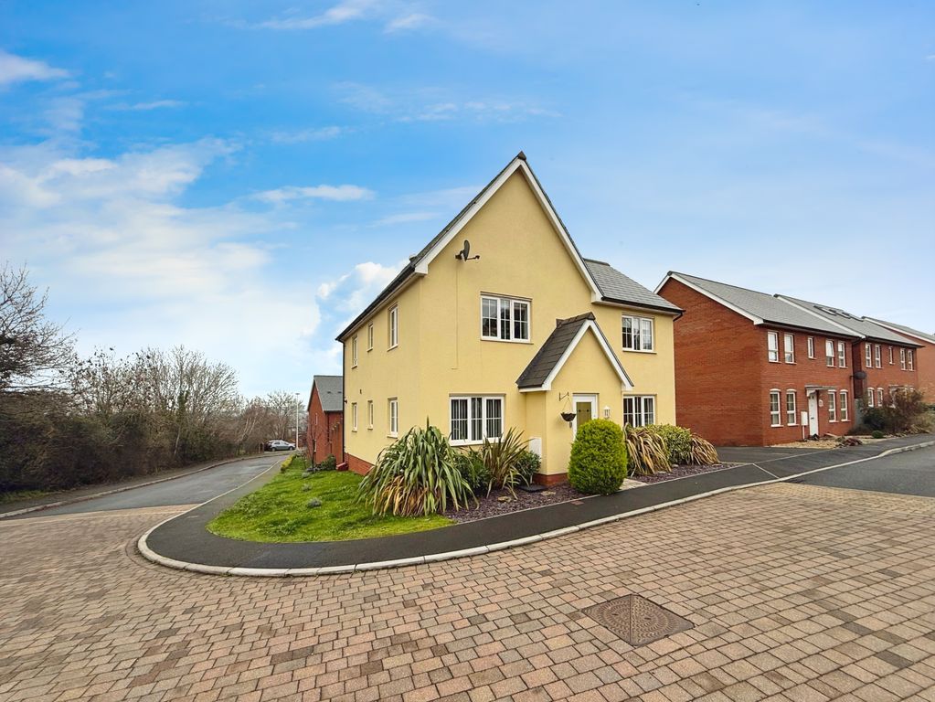 Property photo 1 of 17 Front