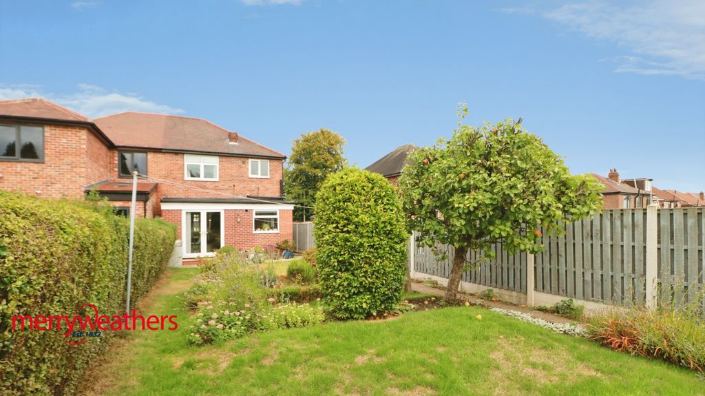 Property photo 2 of 24