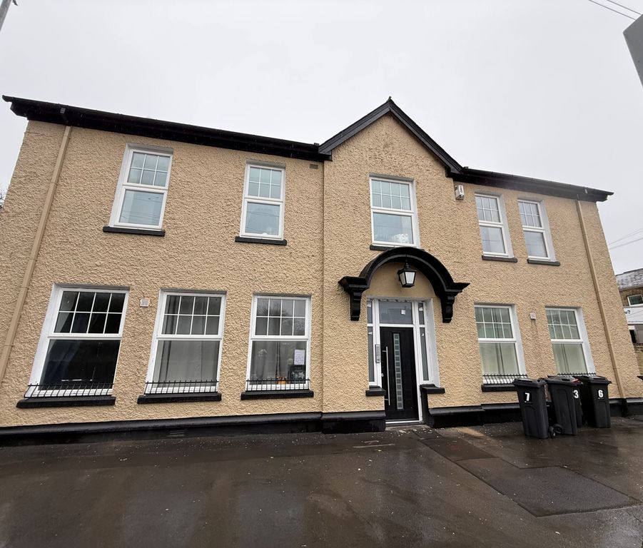 Property photo 1 of 6