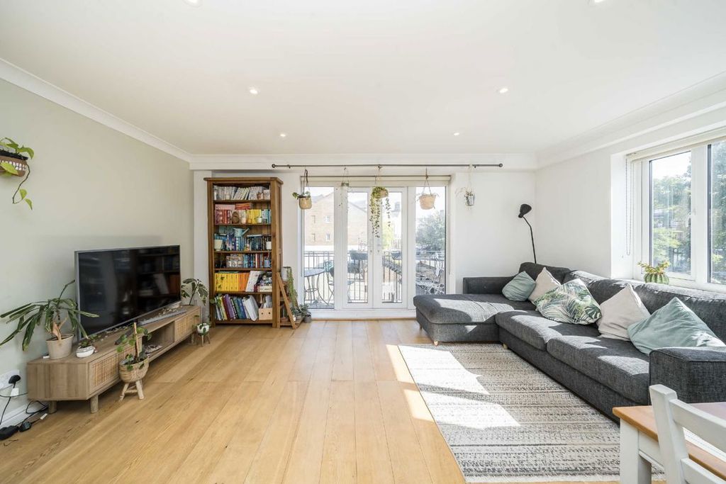 Property photo 2 of 5