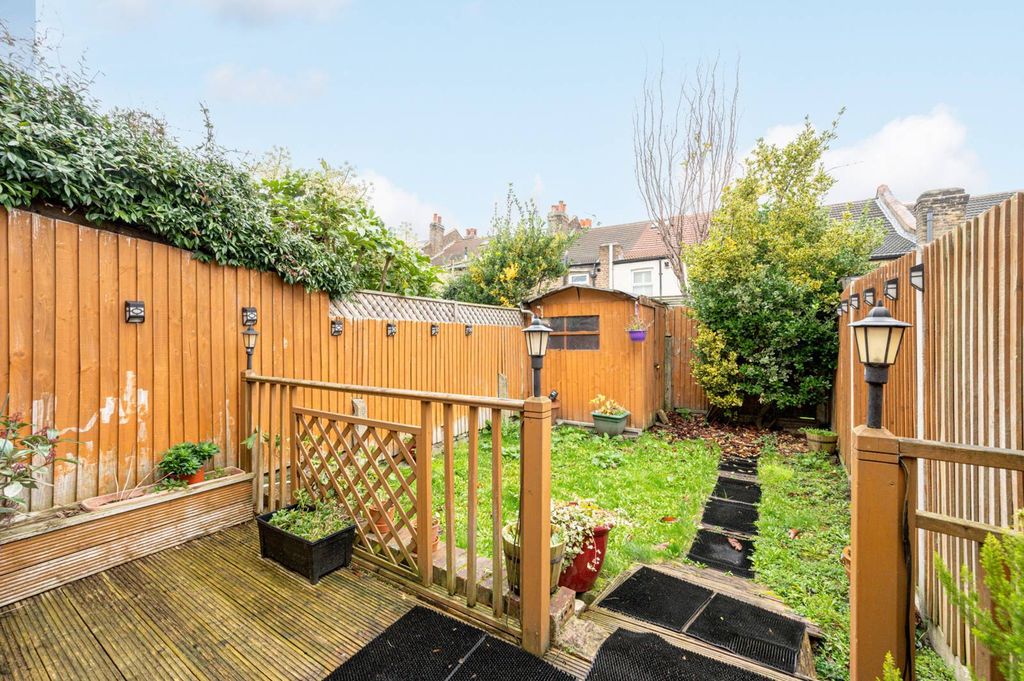 Property photo 3 of 10