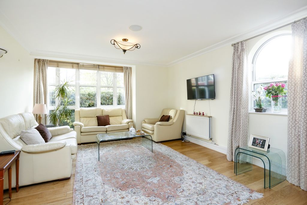 Property photo 1 of 8 Reception Room 2