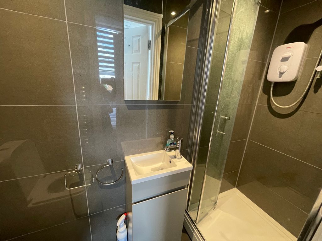 Property photo 3 of 3