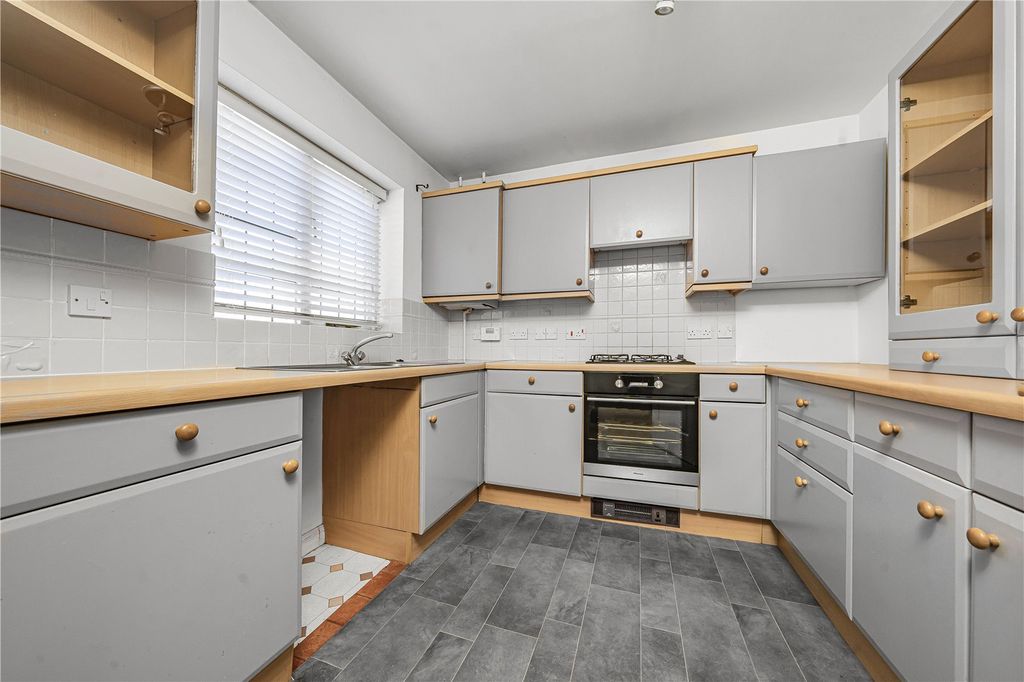 Property photo 2 of 16 Picture No. 01