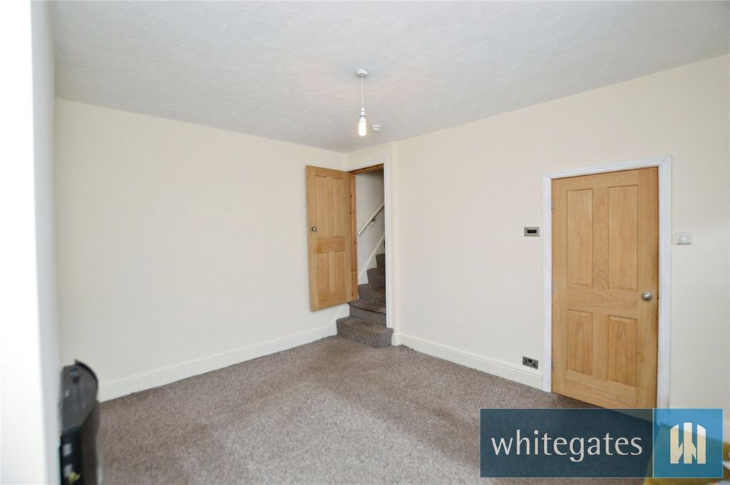 Property photo 3 of 13 Picture No. 12