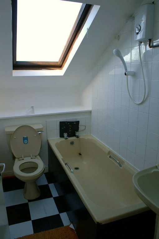 Property photo 3 of 5