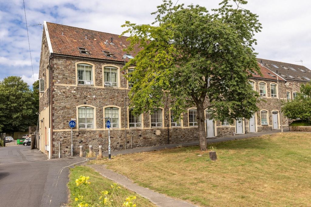 Property photo 2 of 16 18 Old Workhouse, Hudds Vale Road, Bs5-16.Jpg