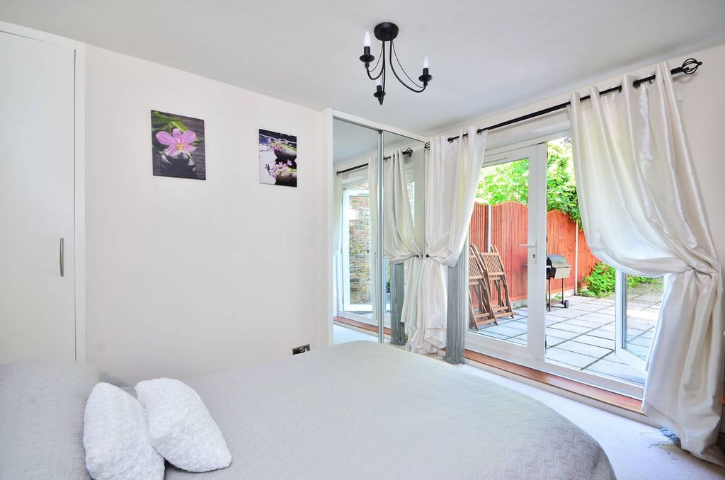 Property photo 3 of 5