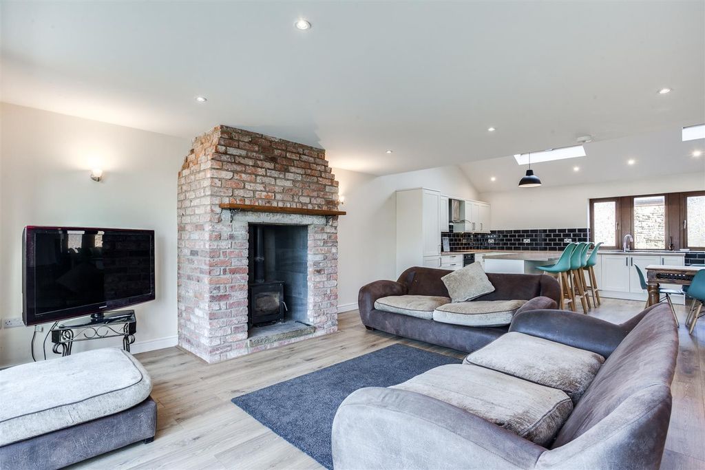 Property photo 3 of 41 Open Plan Living