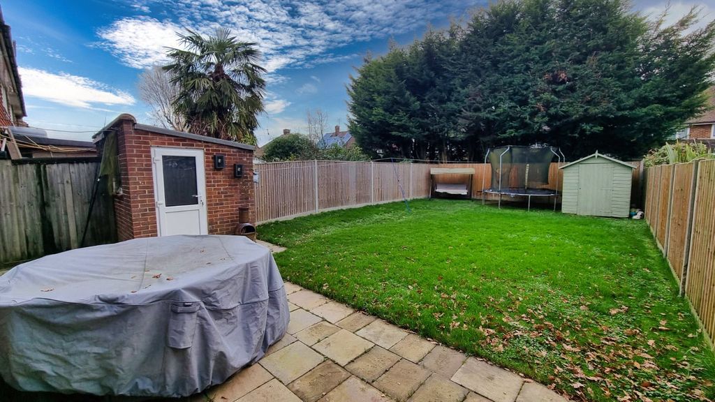 Property photo 3 of 21 Picture No. 07