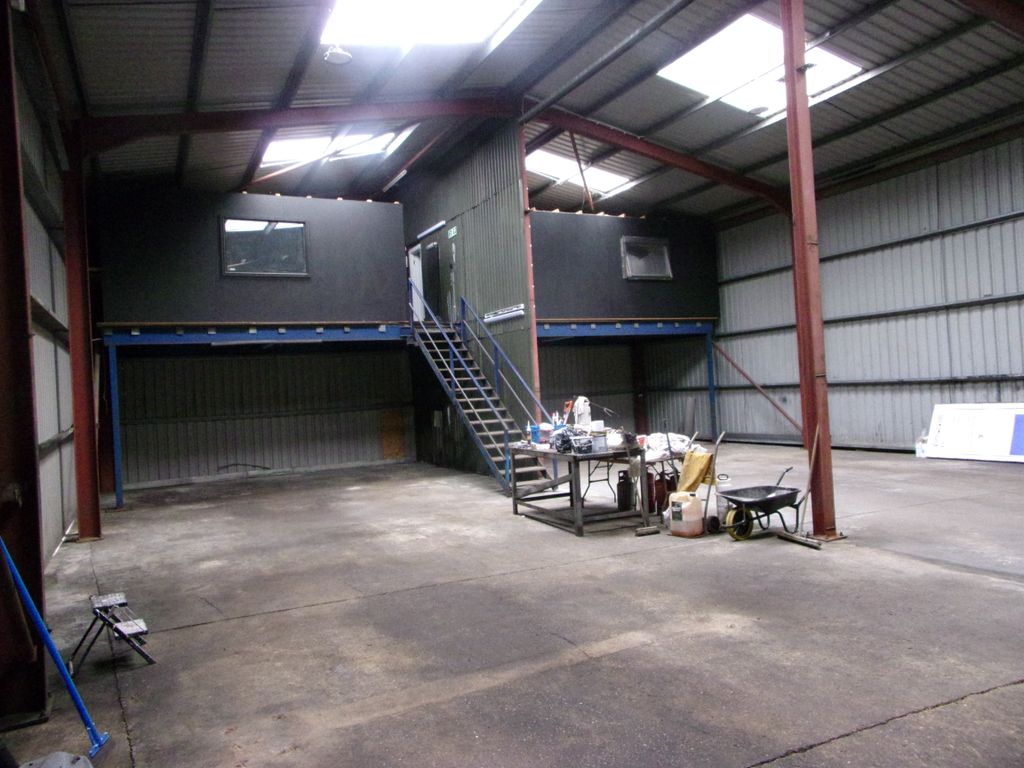 Property photo 3 of 4