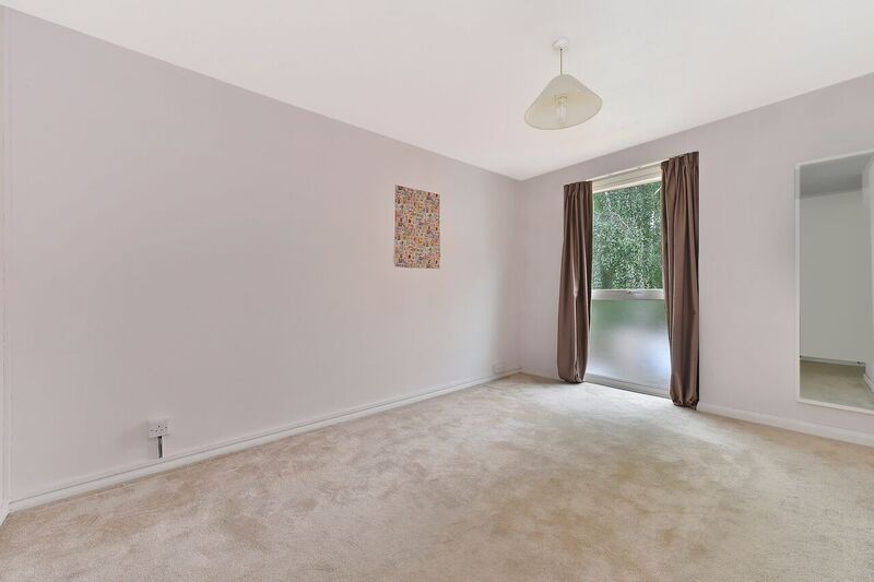 Property photo 3 of 9 Bedroom 1