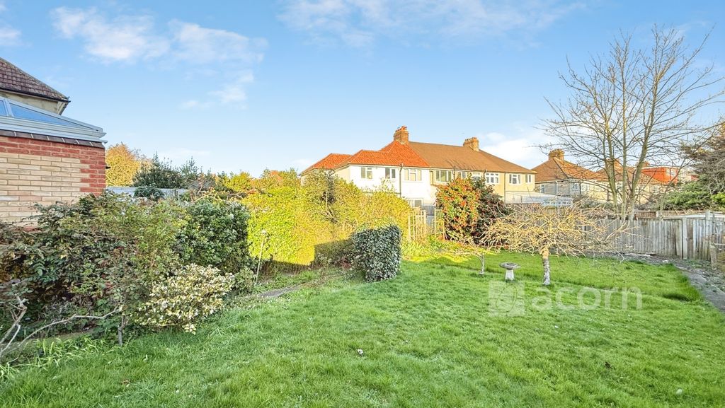 Property photo 3 of 9 Fa916200-E-4840-9...