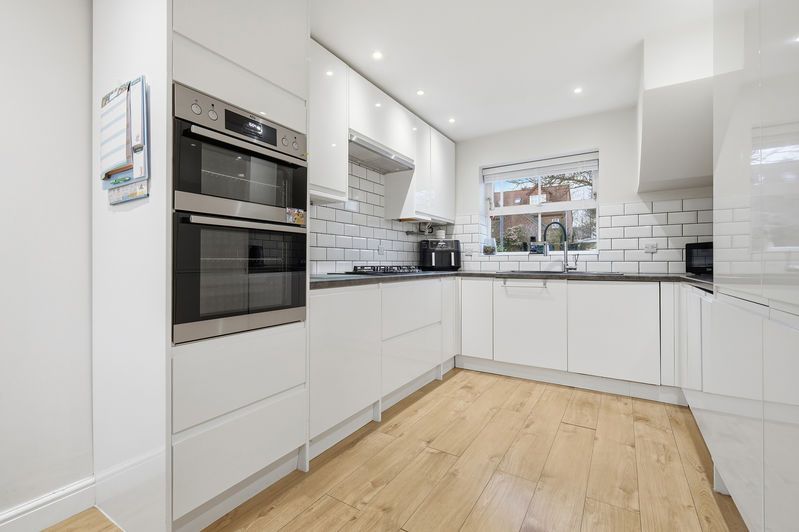 Property photo 3 of 23 Photo 14