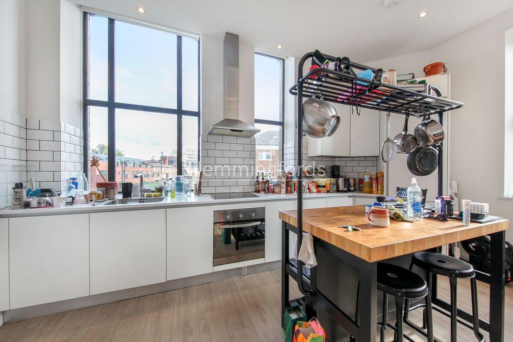 Property photo 3 of 10 Flat 8, Cambridge House - Hv1Zpvppzcgqmlpbjxha.Jpg