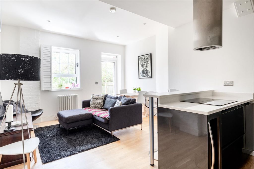 Additional image 5 of 2 bed flat for saleStation Quarter Apartments, Boltro Road, Haywards Heath RH16