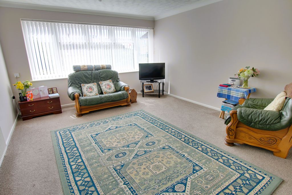 Property photo 3 of 15