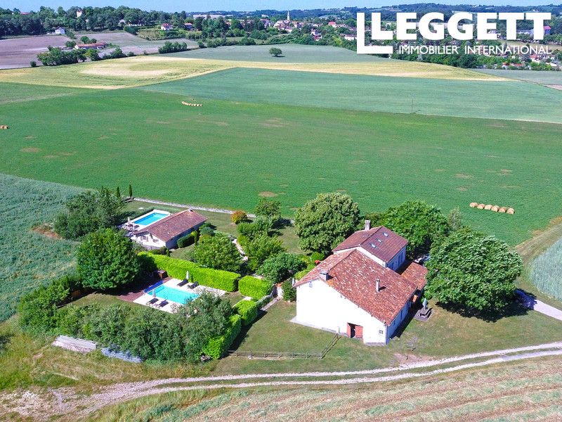 Property photo 2 of 10