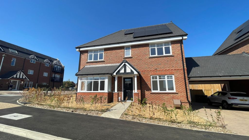 3 bed detached house for saleBinfield, Bracknell RG42