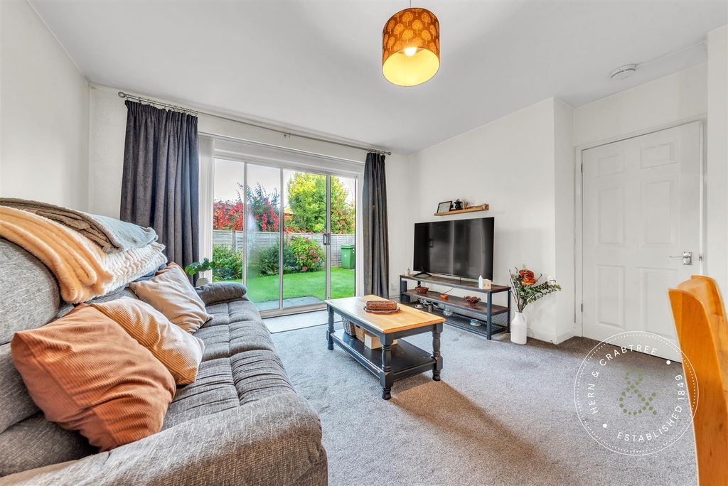 Property photo 2 of 23 Fairwood-Road-09.Jpg