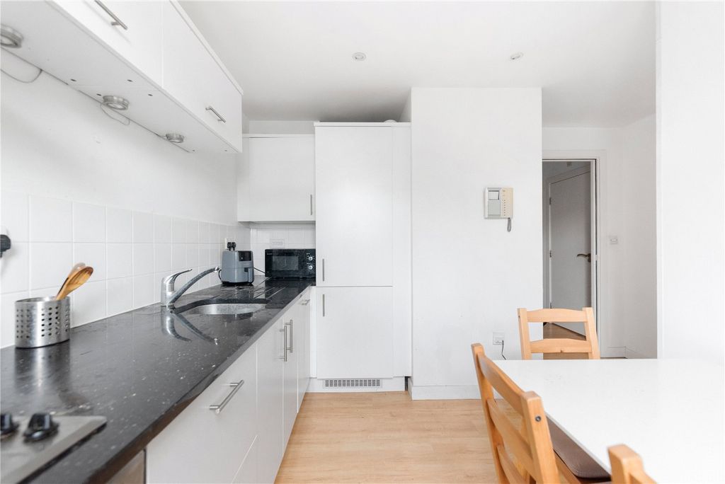 Property photo 3 of 13 Picture No. 06