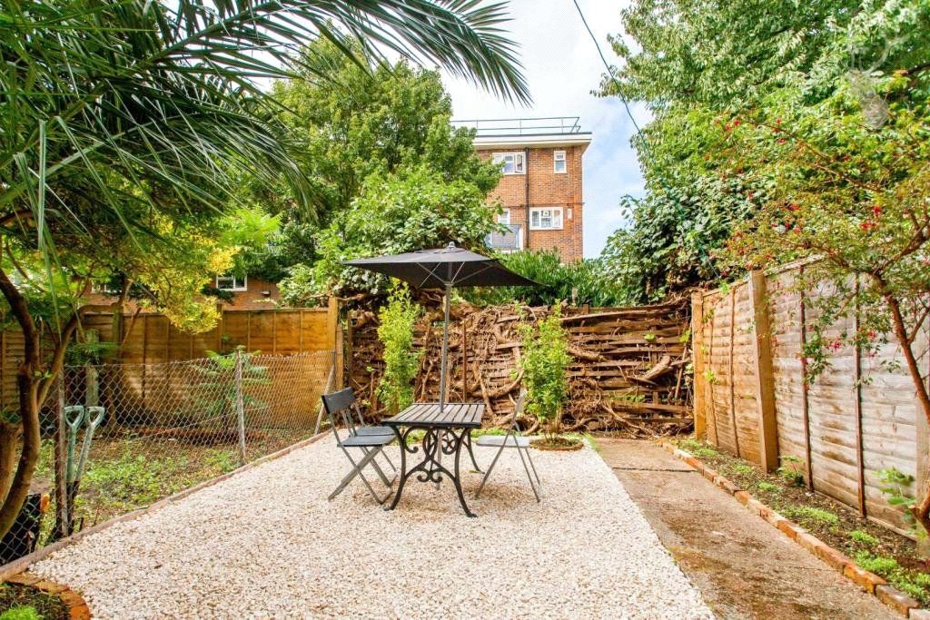Property photo 1 of 15 Picture No. 12