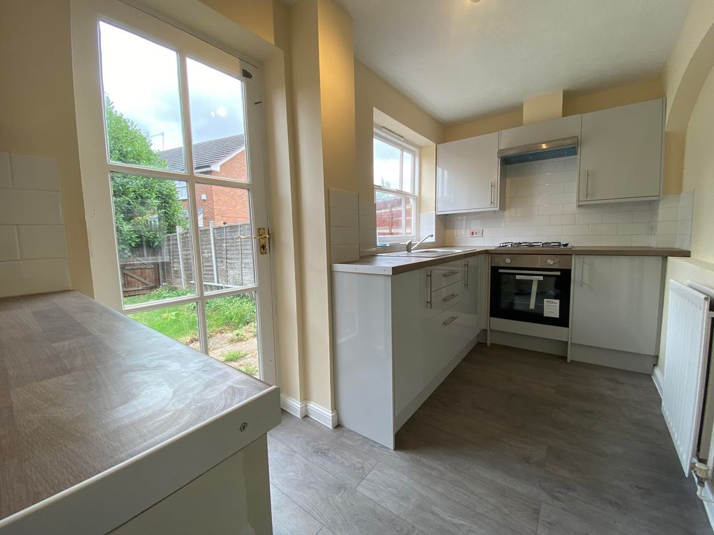 Property photo 2 of 8 Kitchen