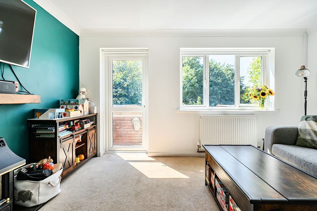 Property photo 2 of 16 1504154 (15)