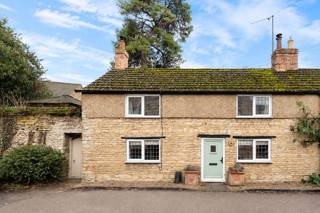 Property photo 1 of 26