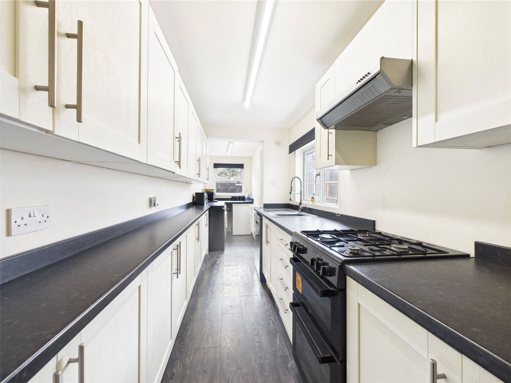 Property photo 2 of 14 Picture No. 64