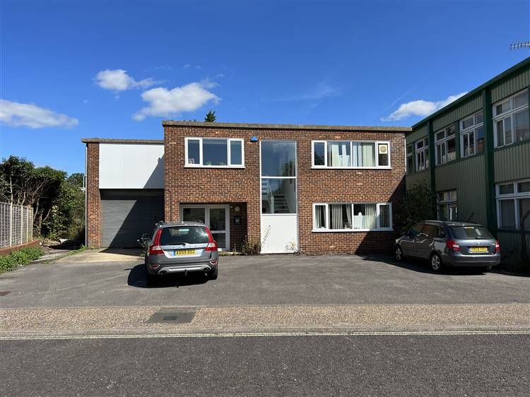 Property photo 1 of 3